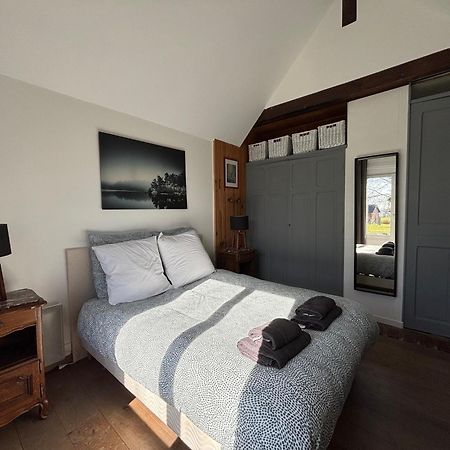 Maison De Campagne Lumineuse Spacieuse Dans Impasse Au Calme A Proximite D'Un Chateau Deux Verandas Grand Jardin Cabane Pour Velos, Pres Port En Bessin Et Bayeux, Proche Plages Du Debarquement Commes Bagian luar foto