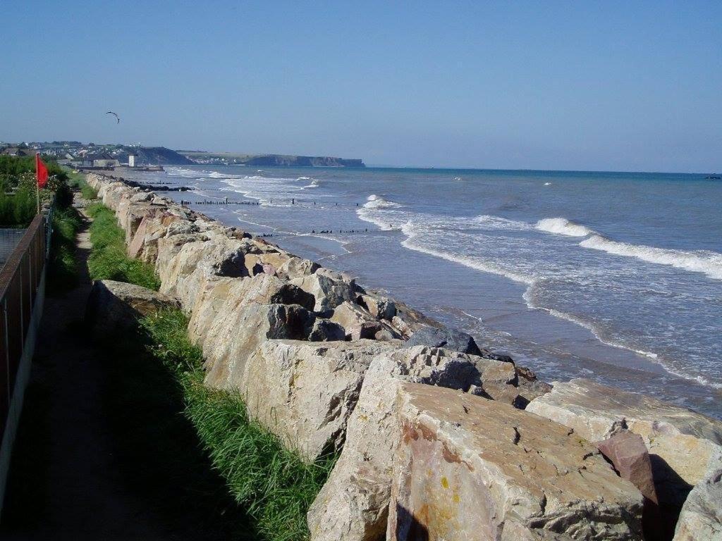 Maison De Campagne Lumineuse Spacieuse Dans Impasse Au Calme A Proximite D'Un Chateau Deux Verandas Grand Jardin Cabane Pour Velos, Pres Port En Bessin Et Bayeux, Proche Plages Du Debarquement Commes Bagian luar foto